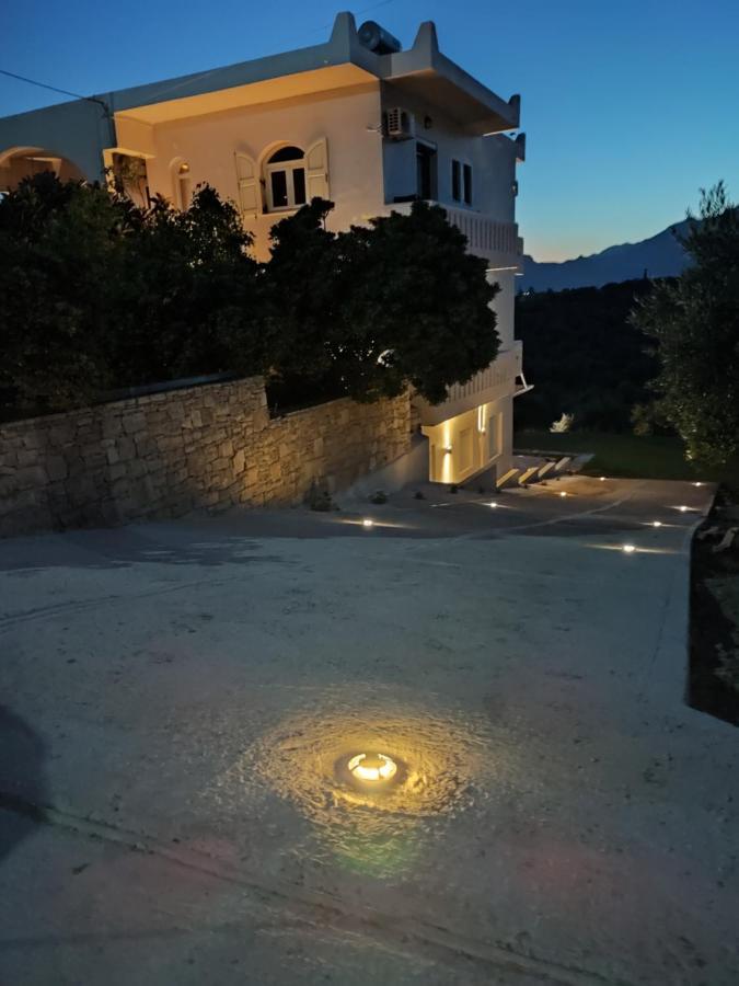 Greek Blue Apartment Плакиас Екстериор снимка