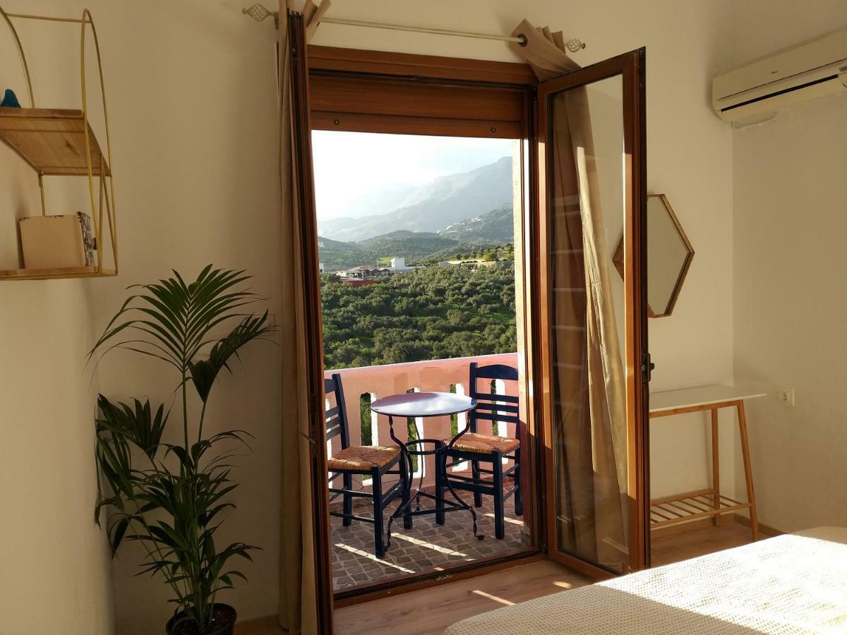 Greek Blue Apartment Плакиас Екстериор снимка