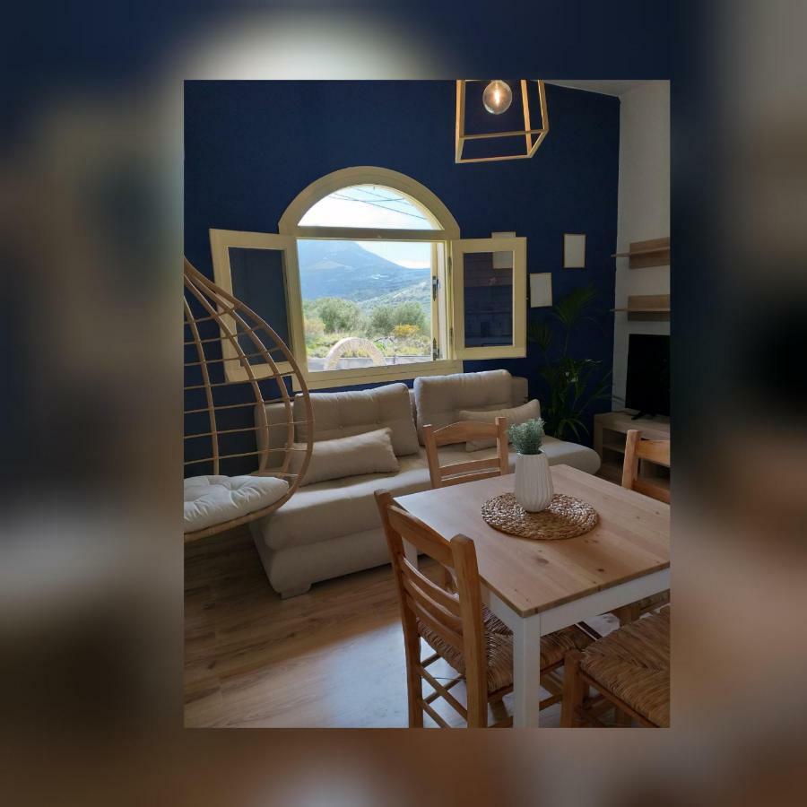 Greek Blue Apartment Плакиас Екстериор снимка